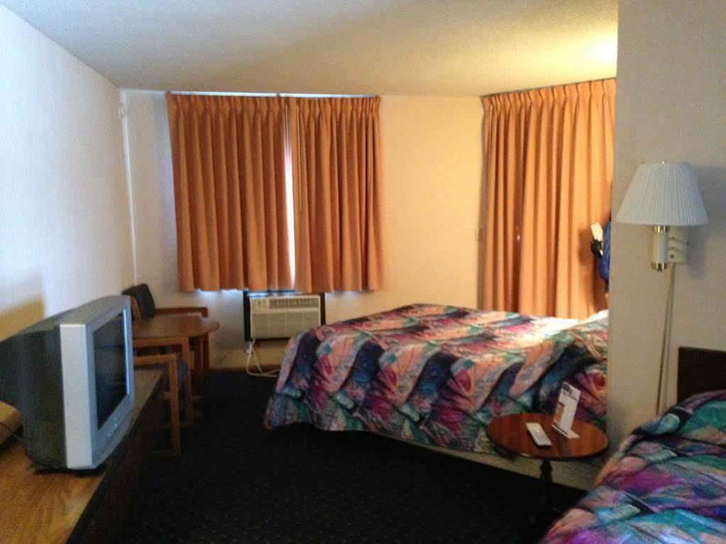 Knights Inn Mackinaw City Luaran gambar