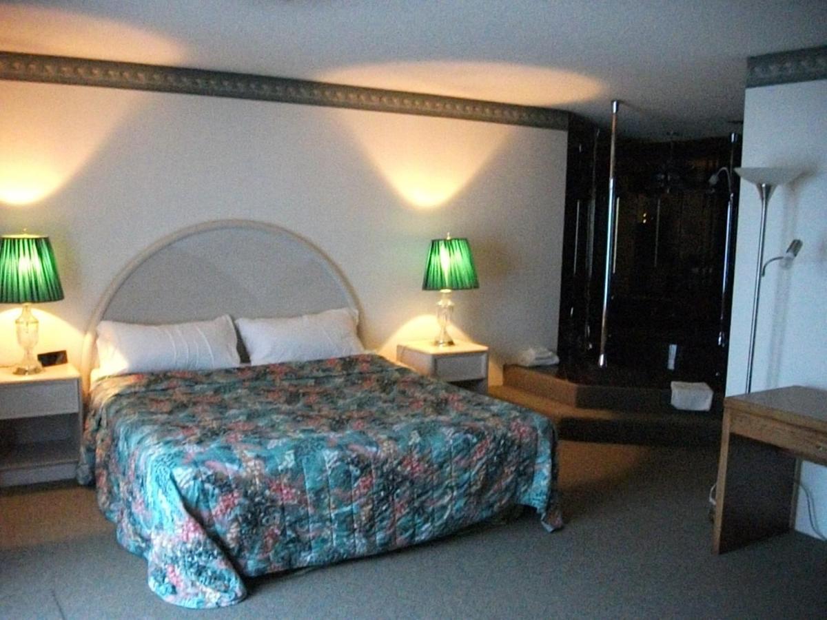 Knights Inn Mackinaw City Bilik gambar